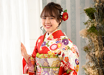 成人式大人の仲間入りを家族や友人とご一緒に